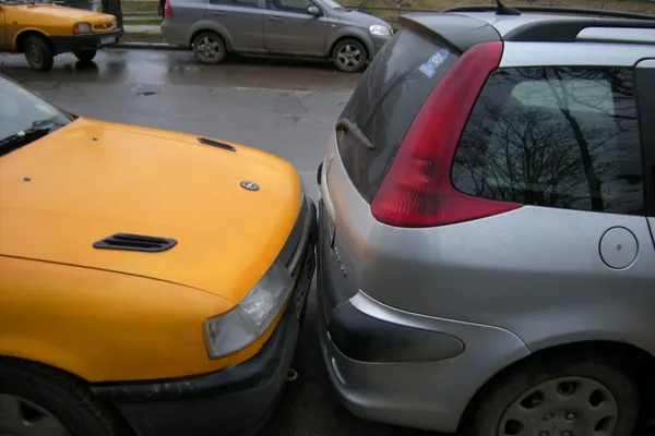 Accident în Iaşi, mai multe maşini implicate