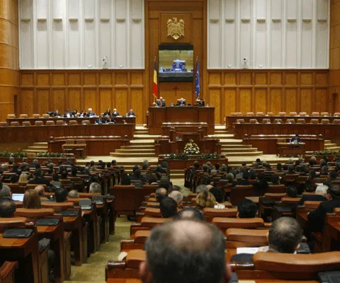 Dezbatere Realitatea.NET: Sunteţi de acord ca Parlamentul României să fie unicameral?