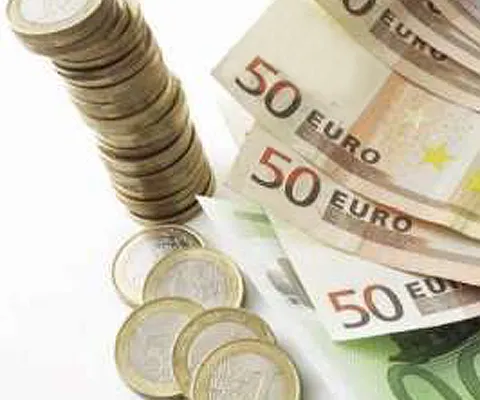 Standard&Poor's: România ar putea pierde fondurile europene din cauza Guvernului