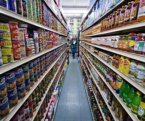 Patronatele din industria alimentară spun că alimentele s-ar putea ieftini