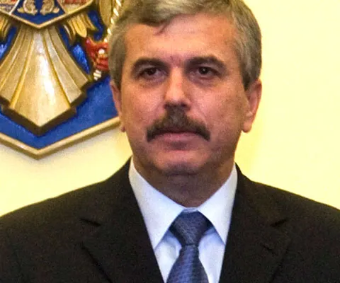 Guvernul a aprobat, prin Ordonanţă de Urgenţă, retragerea permiselor auto obţinute fraudulos