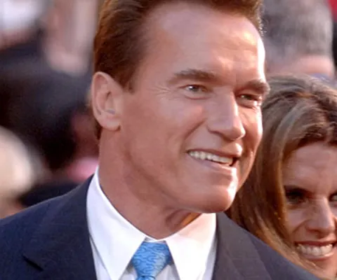 Arnold Schwarzenegger va juca rolul de guvernator într-un film regizat de Sylvester Stallone