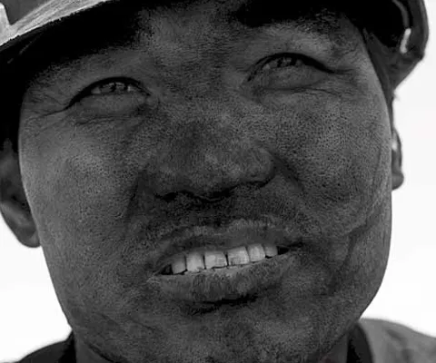 Cel puţin 44 de mineri au murit într-un accident produs în China