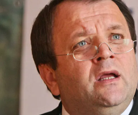 Gheorghe Flutur: Miniştrii trebuie să vină urgent cu un plan de reducere a agenţiilor guvernamentale