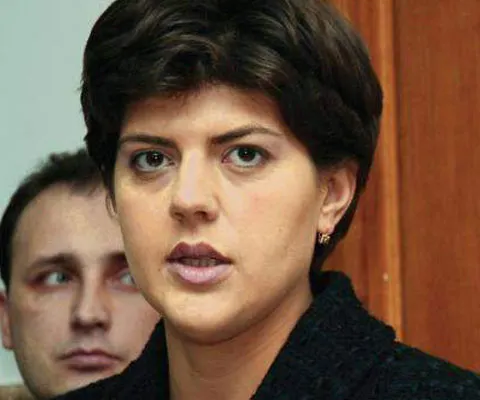 Procurorul General Laura Codruţa Kovesi salută votul deputaţilor pentru urmărirea penală a lui Adrian Năstase
