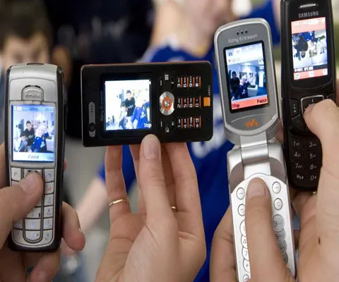 Business Standard: Guvernul vrea impozitarea telefoanelor mobile, a sistemelor GPS şi revistelor pentru adulţi