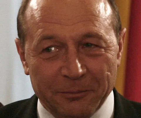 Băsescu se foloseşte de scandalul cu Ucraina în scopuri electorale, potrivit unei publicaţii de la Kiev
