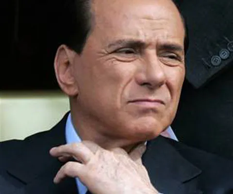 Berlusconi respinge acuzaţiile de xenofobie formulate la adresa guvernului său