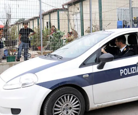 Doi români reţinuţi în Italia, după moartea unui bătrân