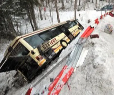 12 copii au fost răniţi într-un accident în sud-vestul Germaniei