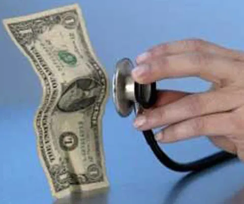 Ministerul Sănătăţii vrea să majoreze contribuţia la asigurările de sănătate la 6-6,5%