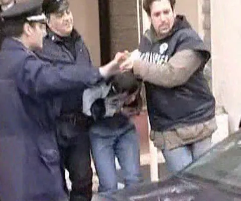 Justiţia italiană a anulat ordinul de arestare a românilor suspectaţi de violarea unei adolescente