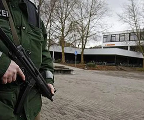 O altă şcoală din Germania ameninţată de un atac armat
