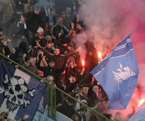 Start încins în campionatul Rusiei: Sute de arestări la meciul Spartak Moscova - Zenit. VEZI VIDEO