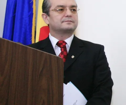 Emil Boc se gândeşte la o primă evaluare a măsurilor anticriză luate de Guvern