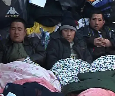 Guvernul chinez îşi avertizează cetăţenii să nu-şi mai caute locuri de muncă în România şi Polonia