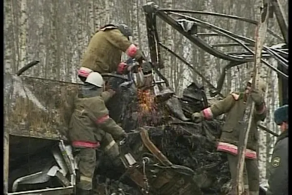 Accident tragic în apropiere de Moscova: 14 morţi şi 4 răniţi