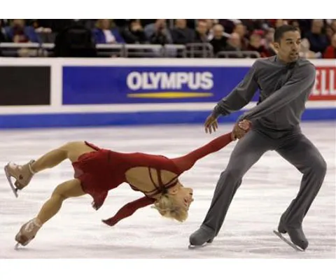 Campionatul mondial de patinaj artistic 2009: Aliona Savchenko şi Robin Szolkowy, medaliaţi cu aur la perechi