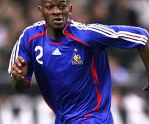 Franţa - Abou Diaby s-a accidentat şi a fost înlocuit cu Rio Mavuba pentru partida cu Lituania