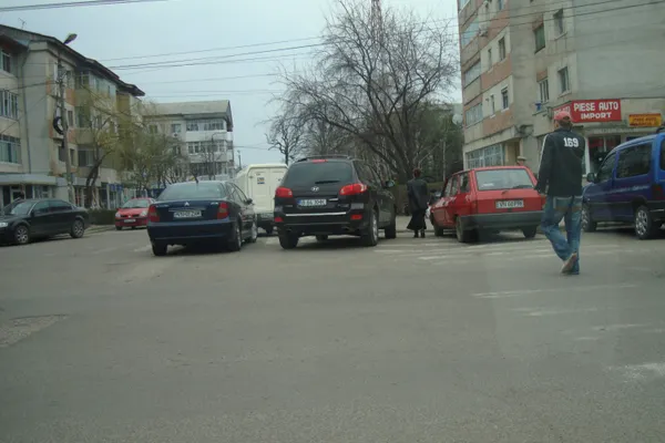 De ce parcăm pe trecerea de pietoni?
