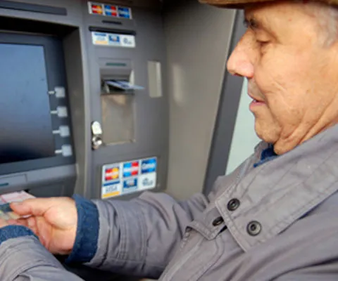 Ministrul Muncii: Vârsta de pensionare va fi în 2014 de 60 ani la femei şi 65 ani la bărbaţi