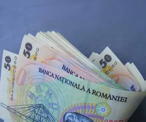Guvernul interzice cumulul salariului de la stat cu pensia ce depăşeşte salariul mediu brut