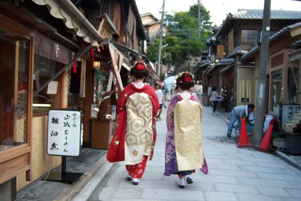 REALITATEA:NET: Călătorie în inima fascinantei Japonii
