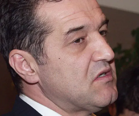 Dezbatere REALITATEA.NET: Cum credeţi că o să iasă Gigi Becali din acest scandal ?