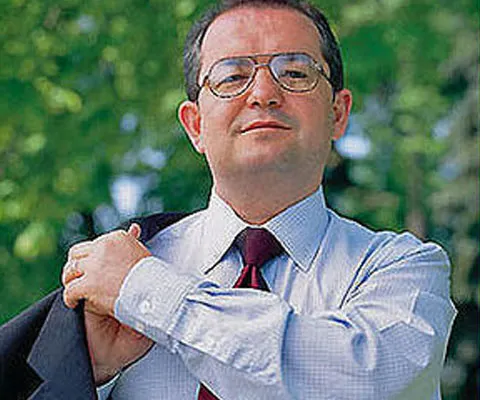 Emil Boc spune că Guvernul nu are în vedere modificarea regimului drepturilor de autor