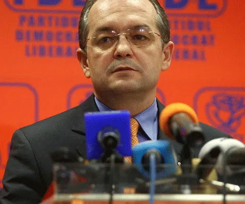 Emil Boc: România rămâne susţinător al aderării Moldovei la Uniunea Europeană
