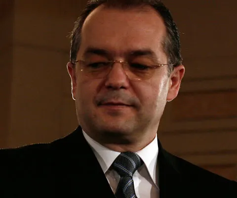 Vacanţa politicienilor: Emil Boc vrea o vacanţă de Paşte departe de şedinţele de Guvern