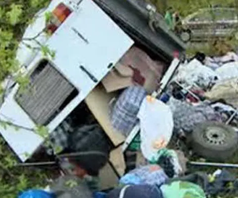 Opt români au fost răniţi într-un accident rutier în apropiere de Viena