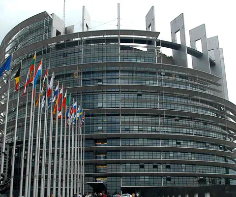 Eurobarometru: Doar 35% dintre europeni spun că vor vota la alegerile pentru Parlamentul European din iunie