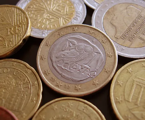 Un italian a furat 2,1 milioane de euro şi a fost condamnat la plata unei despăgubiri de 700 de euro