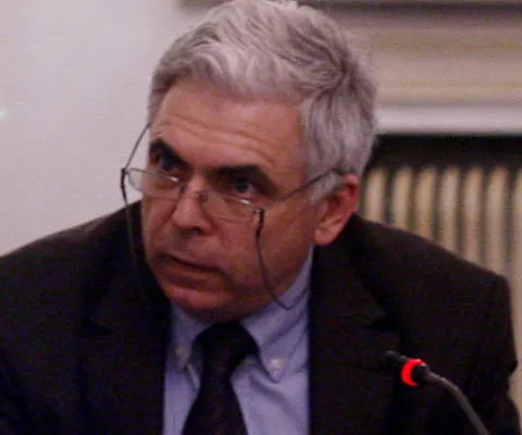 Adrian Severin, printre cei mai bine plătiţi social-democraţi din Parlamentul European