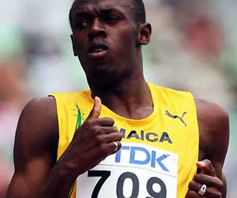 Atletism: Usain Bolt a fost rănit uşor în urma unui accident de circulaţie
