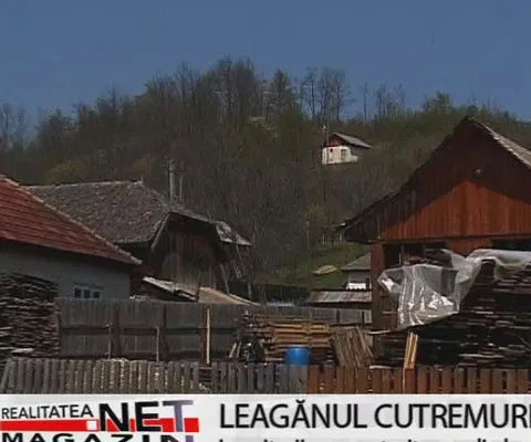 EXCLUSIV REALITATEA.NET: "Nu ne e frică de cutremure. În faţa lui Dumnezeu nu avem ce face!" Urmăriţi un reportaj din capitala cutremurelor