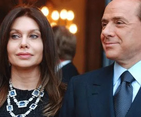 Soţia lui Silvio Berlusconi vrea să divorţeze, scrie presa italiană