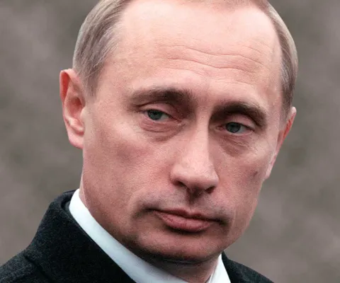 Putin vrea să întocmească acorduri economice şi nucleare cu Japonia