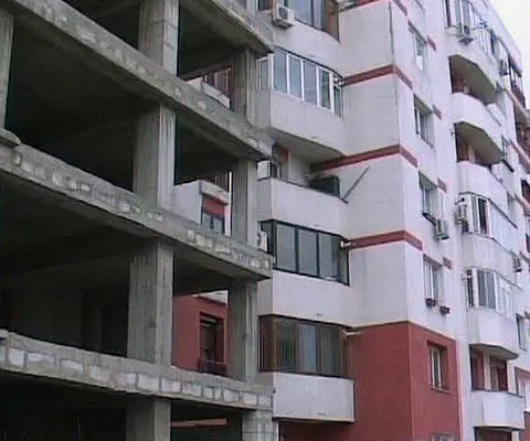 Exclusiv REALITATEA.NET: Garsonierele din Bucureşti au devenit mai ieftine decât maşinile