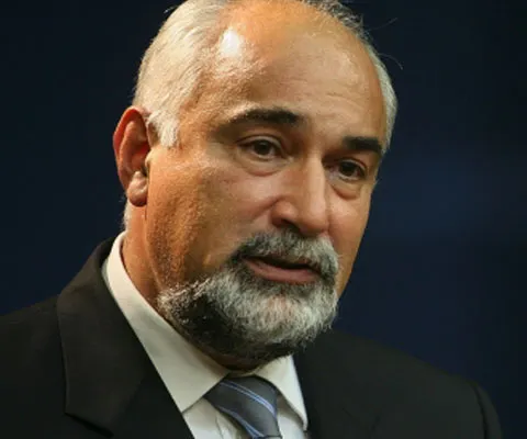 Varujan Vosganian: Prima măsură anticriză ar trebui să fie demiterea Guvernului