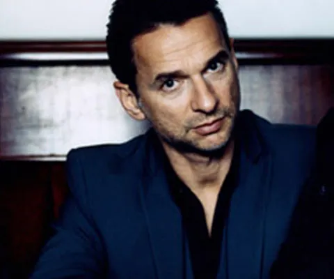 Concertul Depeche Mode de la Bucureşti, incert din pricina stării de sănătate a solistului
