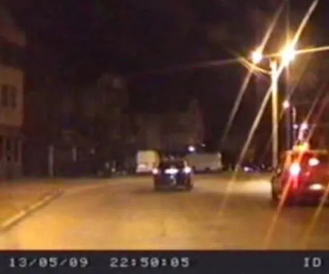 Un bărbat din Oradea a provocat un accident în timp ce era urmărit de poliţişti - VEZI VIDEO