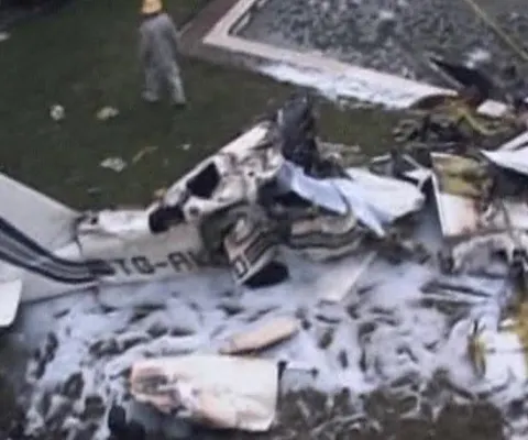Şase morţi într-un accident aviatic petrecut în Guatemala City