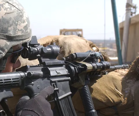 Rusia va reduce din cauza crizei numărul militarilor care vor fi trimişi la o bază din Abhazia