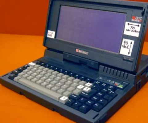 Portalul REALITATEA.NET şi Intel caută "cel mai vechi laptop din România"
