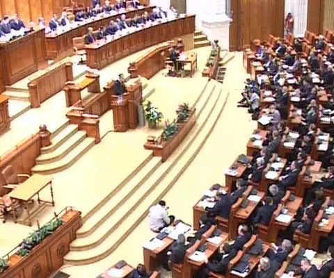 Proiectul de Lege privind abilitarea de a emite ordonanţe în vacanţa de vară a fost aprobat de Guvern