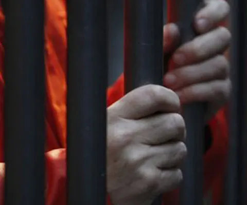 Unul dintre românii suspectaţi de omorârea "regelui cerealelor" din Italia a încercat să se sinucidă