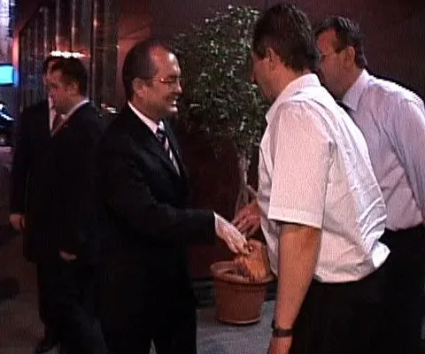 Şase deputaţi PD-L născuţi în mai şi-au serbat ziua de naştere luni seară, la un restaurant din Capitală