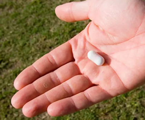 Medicamentele de slăbit luate fără sfatul medicilor pot afecta sănătatea, spun nutriţioniştii